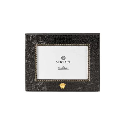 VHF3-Black Picture Frame 10x15